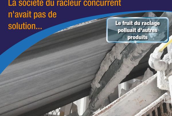 Service racleurs : racleur encrassé sur une bande transporteuse, le raclage polluait d'autres produits