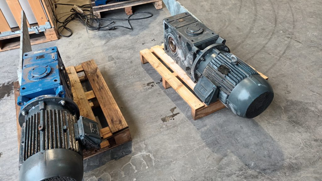 Atelier réparation et entretien de machines tournantes