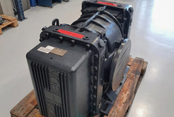 Révision complète d’un surpresseur HIBON NX43 dans notre atelier